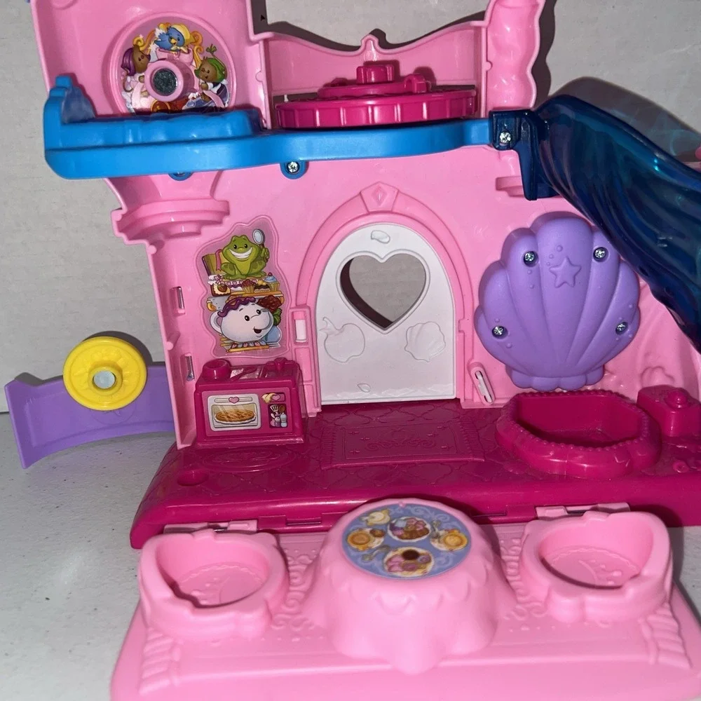 Fisher-Price Little People Disney Princess Play & Go Castle playset Belle Tiana